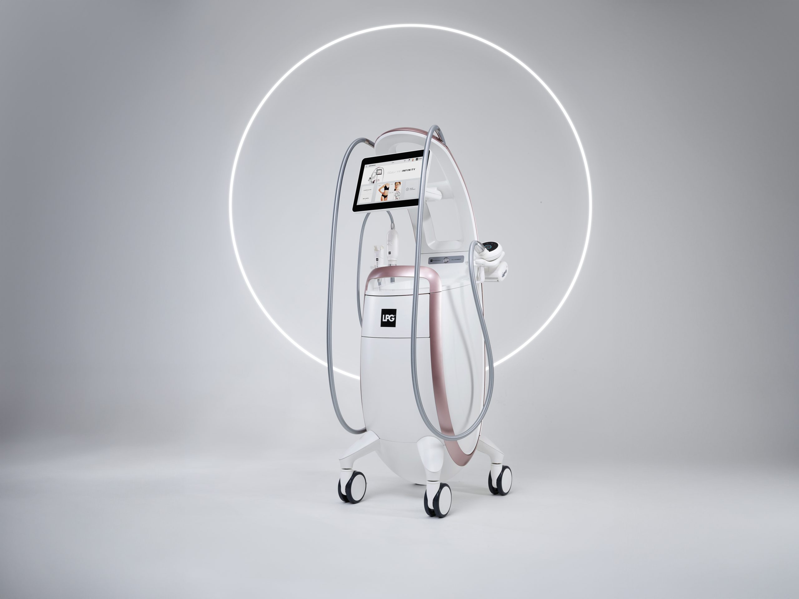 1803–CELLU-M6-INFINITY-20240920_LPG51107-HD-RVB-_beauty_(1)